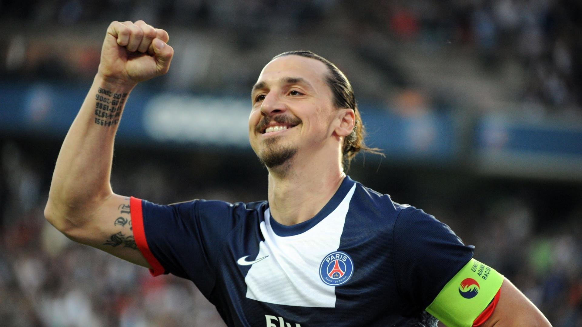 乐鱼APP-浓眉赛后谦逊发言登热搜，那不勒斯绝杀武汉三镇引发热议